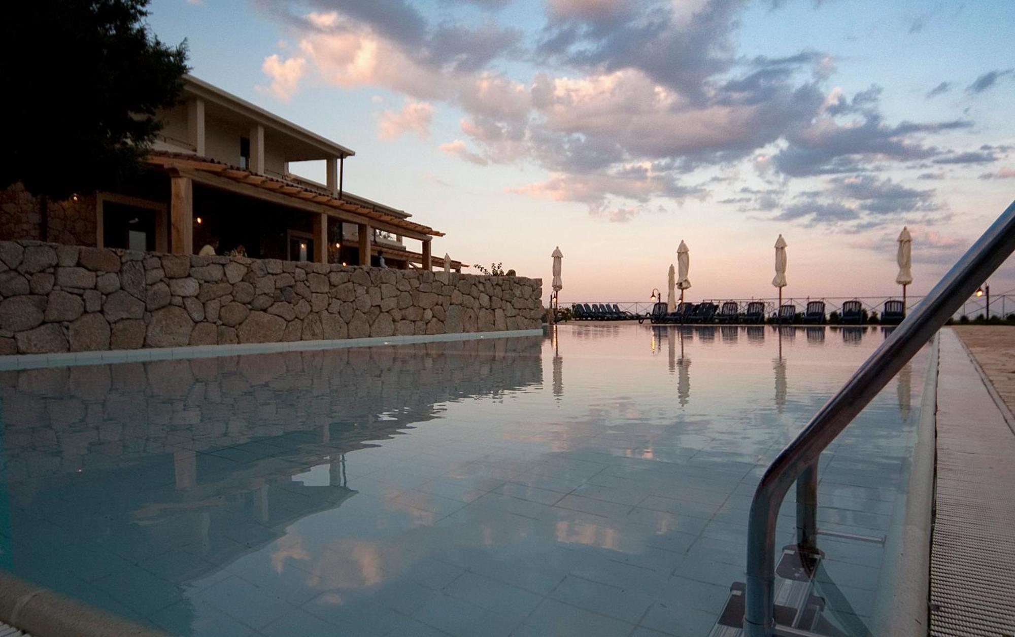 Hotel Villa Gustui Maris Cala Gonone Dış mekan fotoğraf